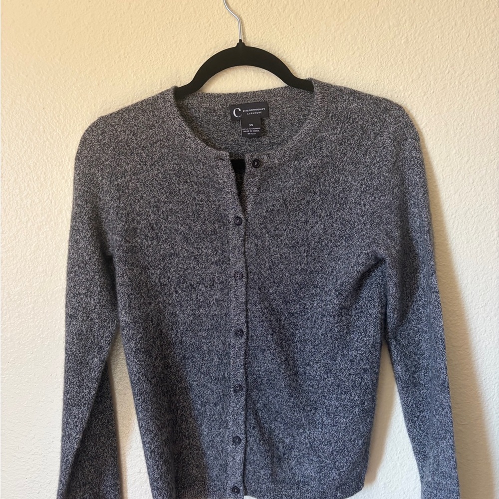 C By Bloomingdale’s 100% Cashmere Gray Button-Front Crewneck Sweater Size XS